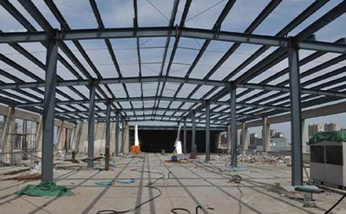 新区新区钢结构安装过程中的关键控制要点与实施建议.jpg